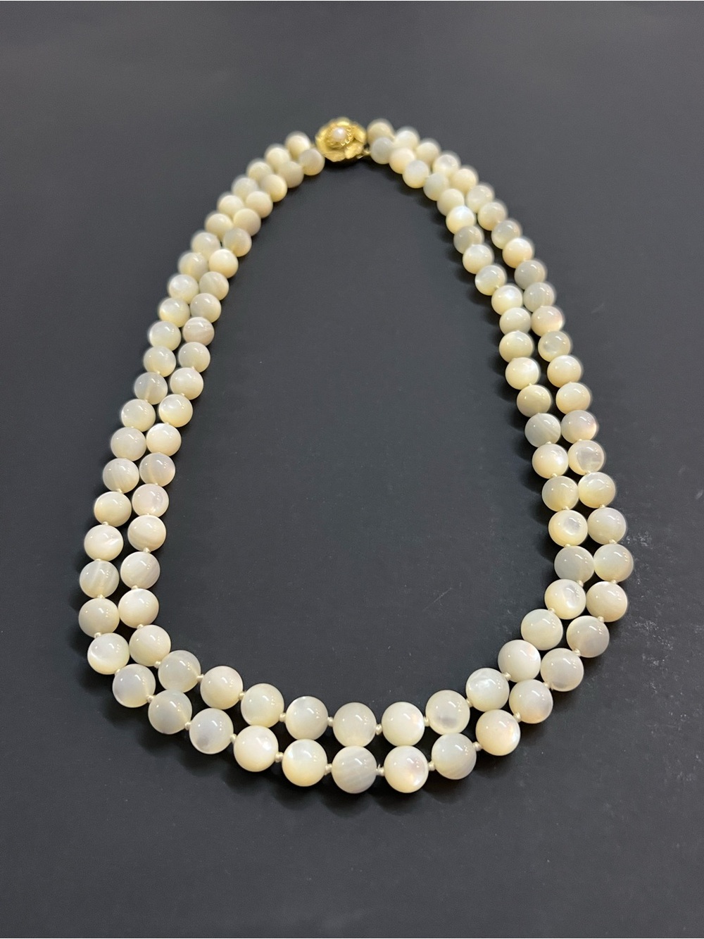 Vintage Double Strand Mother of Pearl Bead Necklace Elegant Clasp 23” Estate